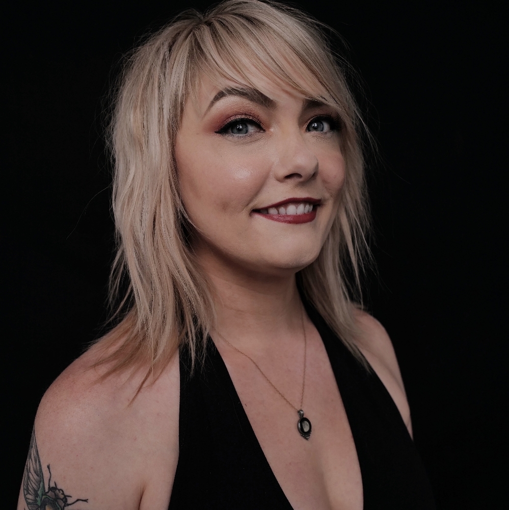 Meet your Posher, Babs